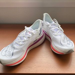 // new balance // fuelcell supercomp elite v3 (men’s 8 women’s 9.5)